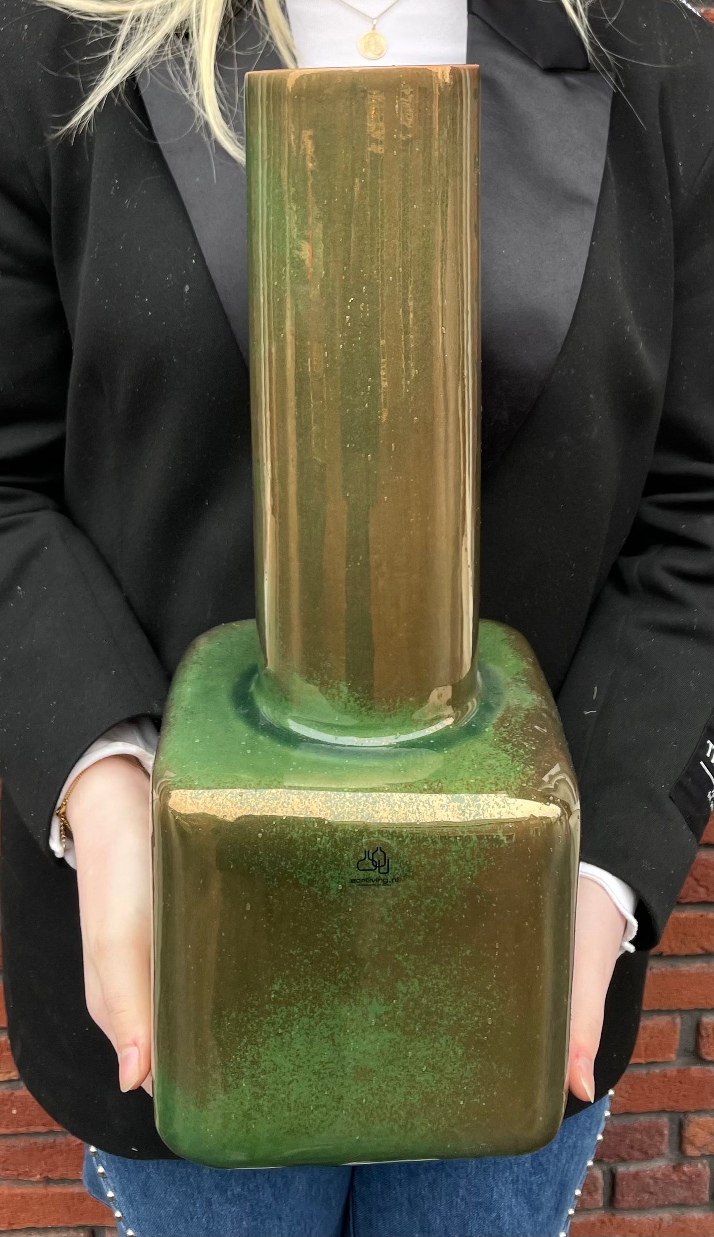 Ecri Montieri jade gold